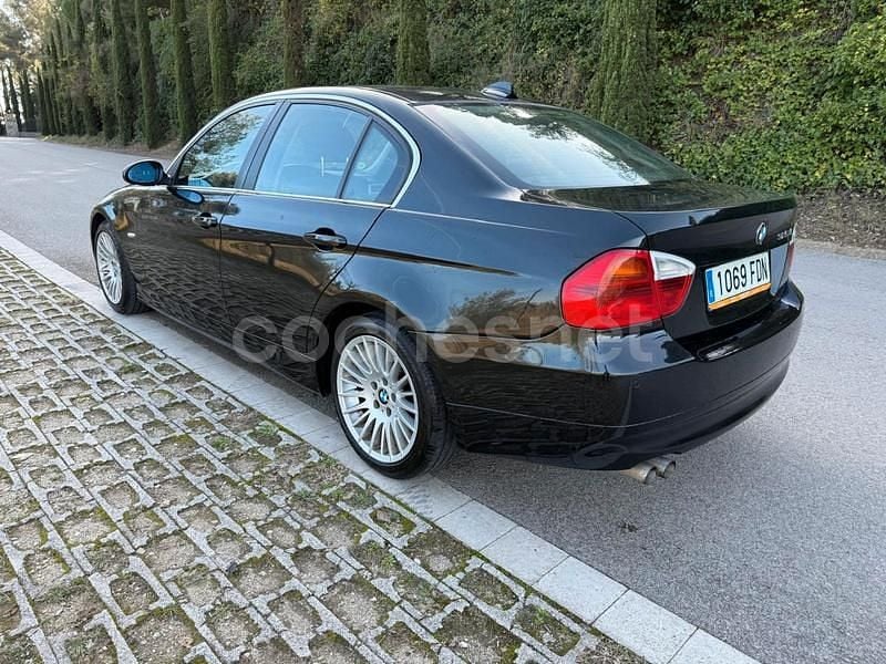 Usado BMW 325 218 CV (160 kW) 2006 Negro Berlina