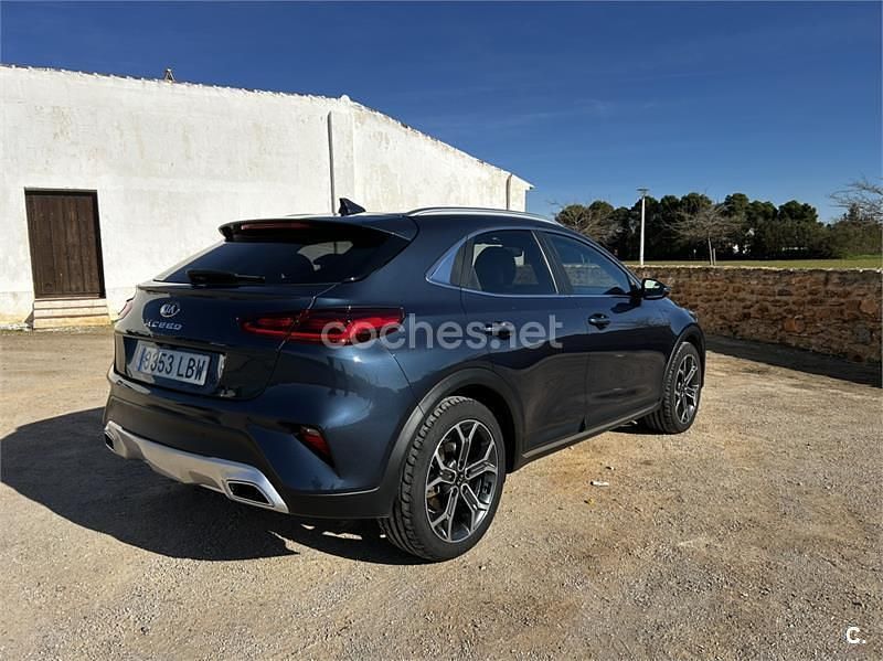 Usado Kia XCeed 120 CV (88 kW) 2019 Azul SUV