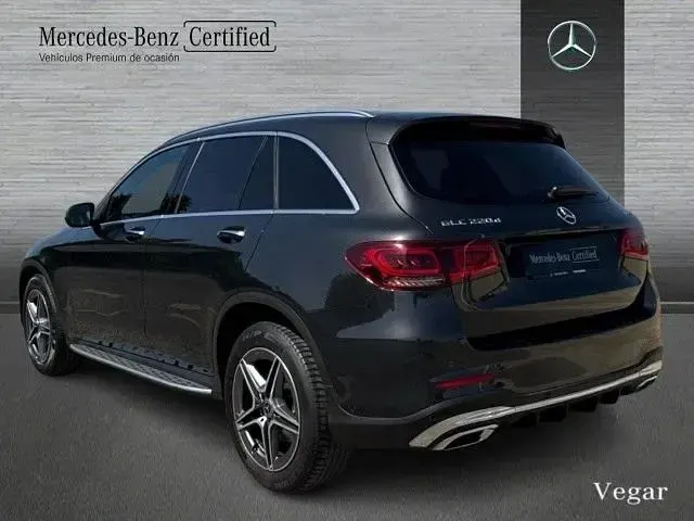 Usado Mercedes GLC220 194 CV (142 kW) 2022 Gris grafito SUV