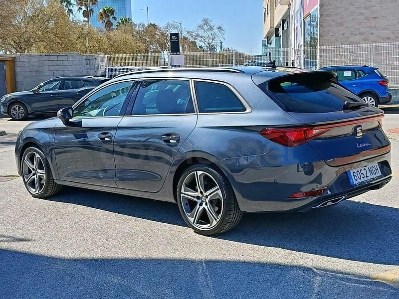 Nuevo Seat Leon FR 150 CV (110 kW) 2025 Gris / plata Familiar