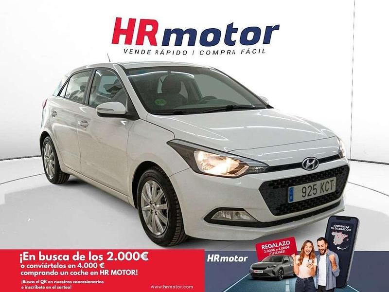 Blanco Usado 2017 Hyundai i20 Utilitario | 10.090 € (Precio justo) - Imagen 1/4