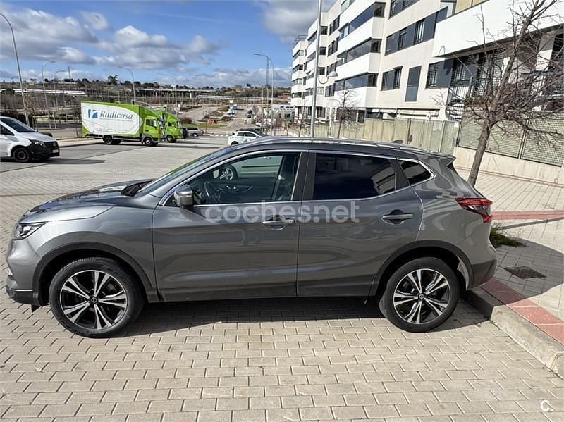 Usado Nissan Qashqai N-Connecta 163 CV (119 kW) 2018 Gris / plata SUV