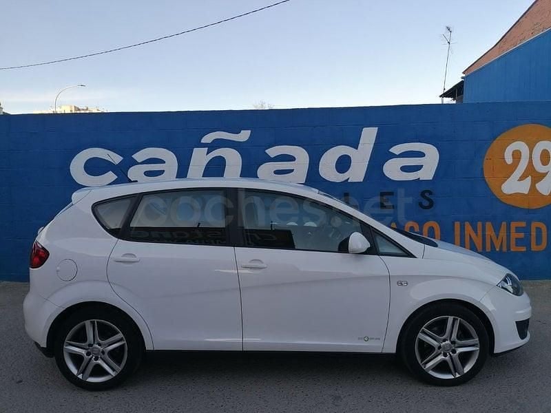 Usado Seat Altea Style 105 CV (77 kW) 2012 Blanco Monovolumen