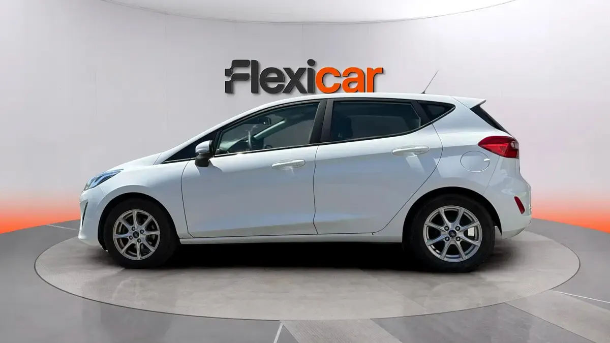 Usado Ford Fiesta Active 86 CV (63 kW) 2018 Blanco Utilitario