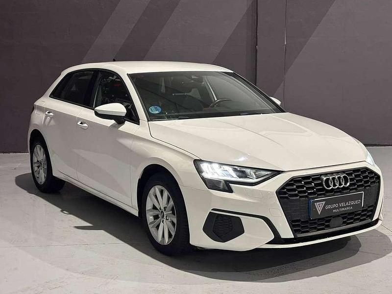 Usado Audi A3 Sportback 110 CV (80 kW) 2021 Blanco Utilitario