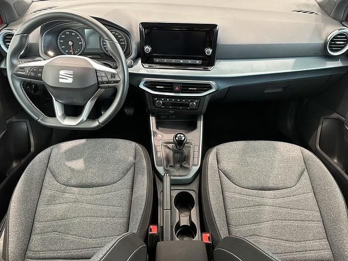 Usado Seat Arona Xperience 110 CV (80 kW) 2023 Rojo SUV