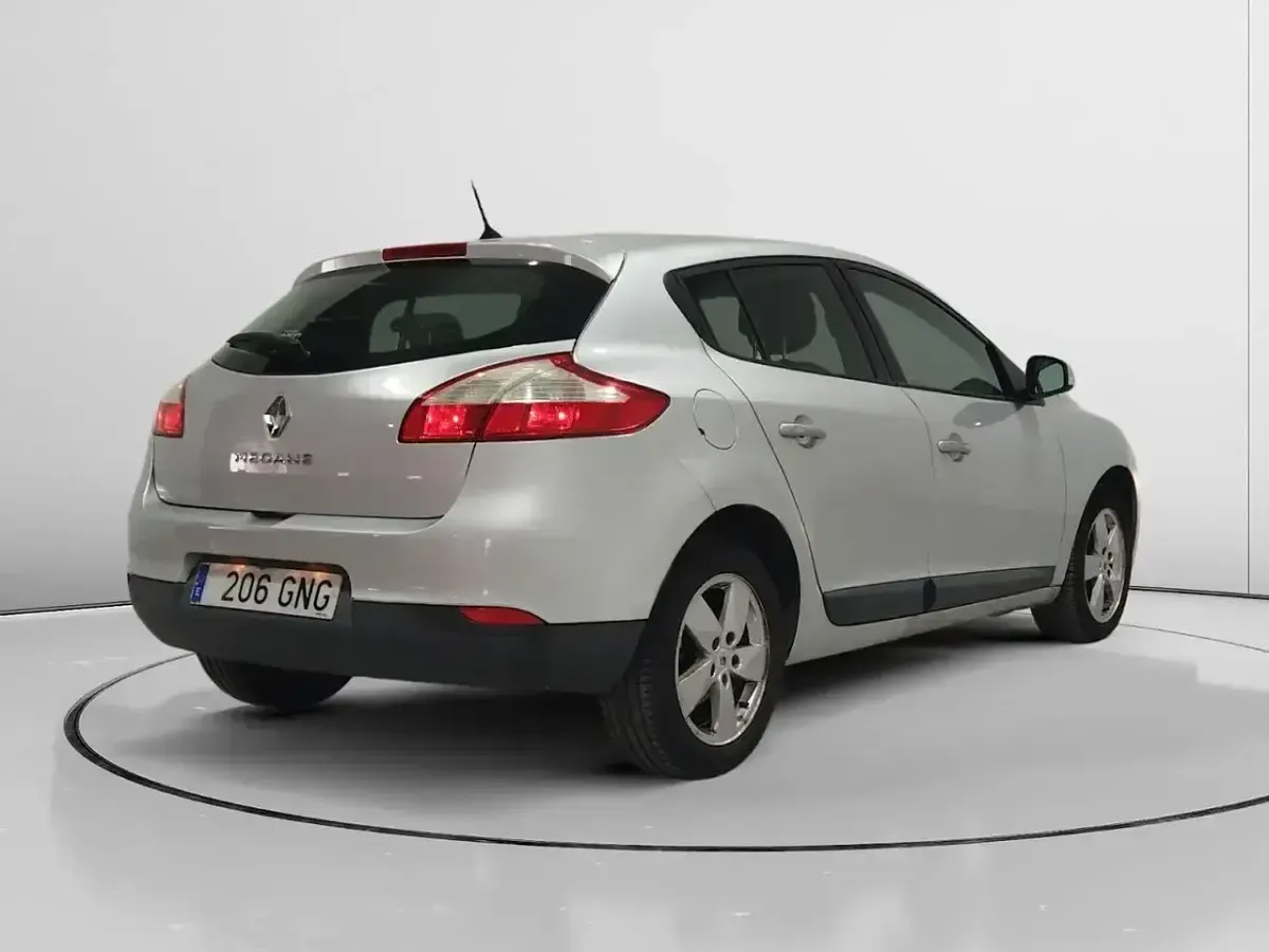 Usado Renault Mégane III Dynamique 110 CV (80 kW) 2009