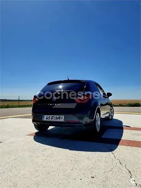 Usado Seat Ibiza SC Style 90 CV (66 kW) 2010 Negro Utilitario