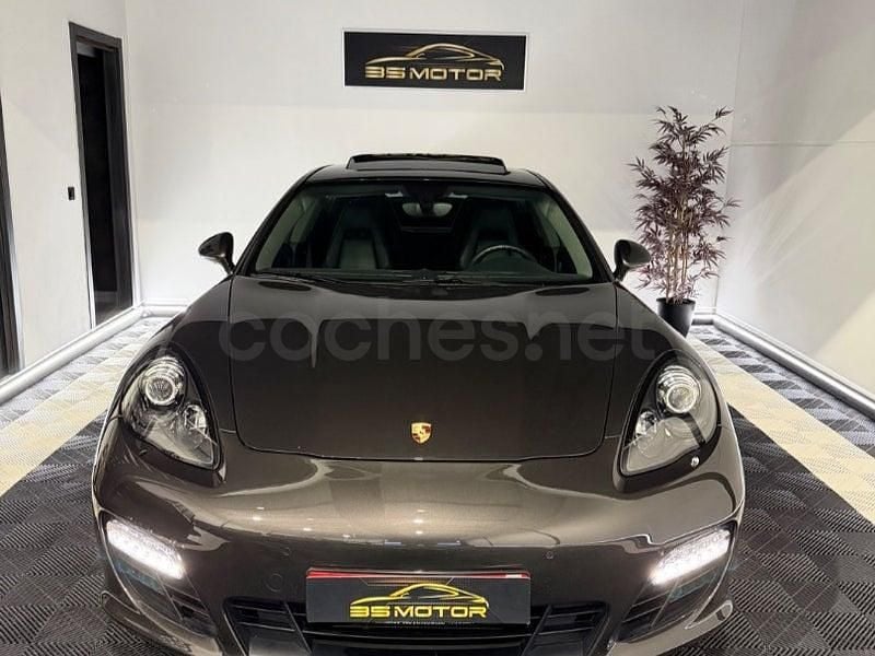 Usado Porsche Panamera Platinum Edition 250 CV (183 kW) 2013 Gris / plata Utilitario