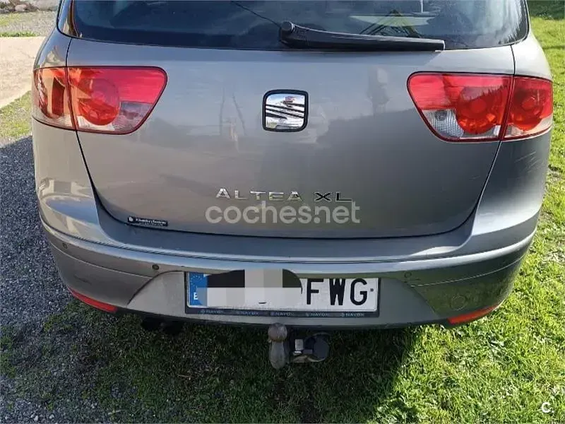 Usado Seat Altea XL 140 CV (102 kW) 2007 Gris / plata Monovolumen
