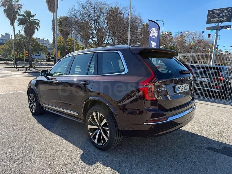 Usado Volvo XC90 Core 250 CV (183 kW) 2025 Granate SUV