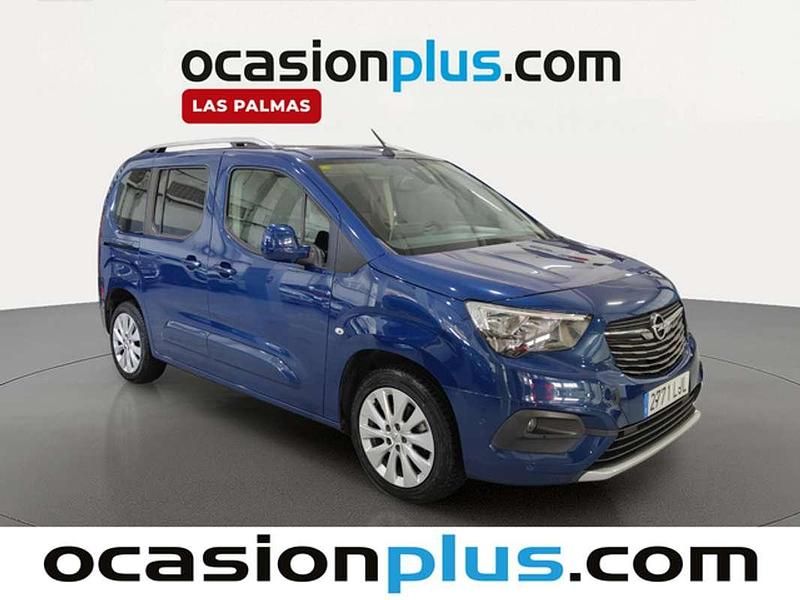 Usado Opel Combo Life Innovation 131 CV (96 kW) 2020 Azul Monovolumen