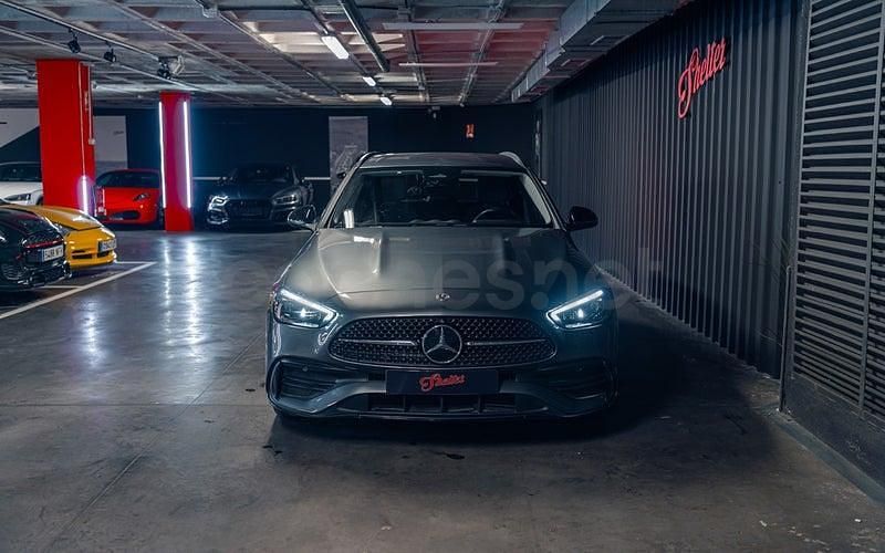 Usado Mercedes C300e 313 CV (230 kW) 2022 Gris / plata Familiar