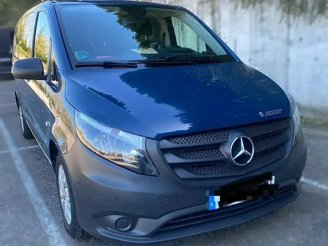 Usado Mercedes Vito Marco Polo 136 CV (100 kW) 2018 Azul Van