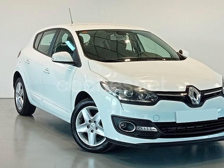 Blanco Usado 2015 Renault Mégane Business Berlina | 9900 € (Caro) - Imagen 1/4
