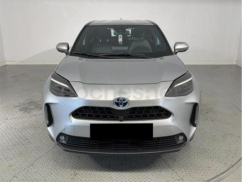 Usado Toyota Yaris Cross Active 116 CV (85 kW) 2024 Gris SUV
