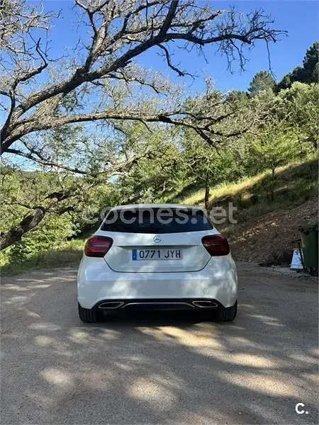 Usado Mercedes A200 Urban 136 CV (100 kW) 2017 Blanco Berlina