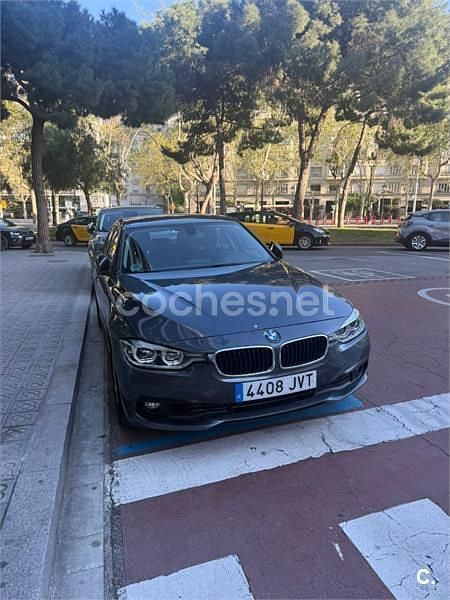 Usado BMW 318 150 CV (110 kW) 2016 Gris / plata Berlina