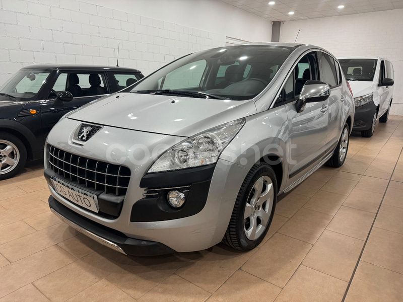 Gris / plata Usado 2013 Peugeot 3008 Allure Berlina | 7990 € (Un poco caro) - Imagen 1/4