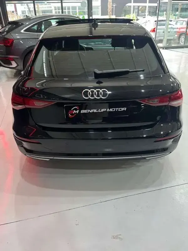 Usado Audi A3 Sportback 110 CV (80 kW) 2021 Negro Utilitario