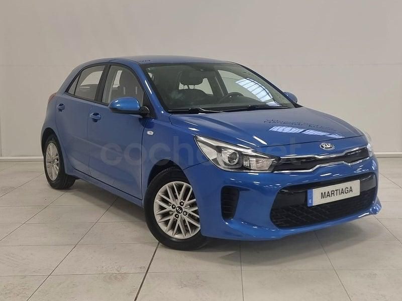Usado Kia Rio 84 CV (61 kW) 2021 Azul Berlina