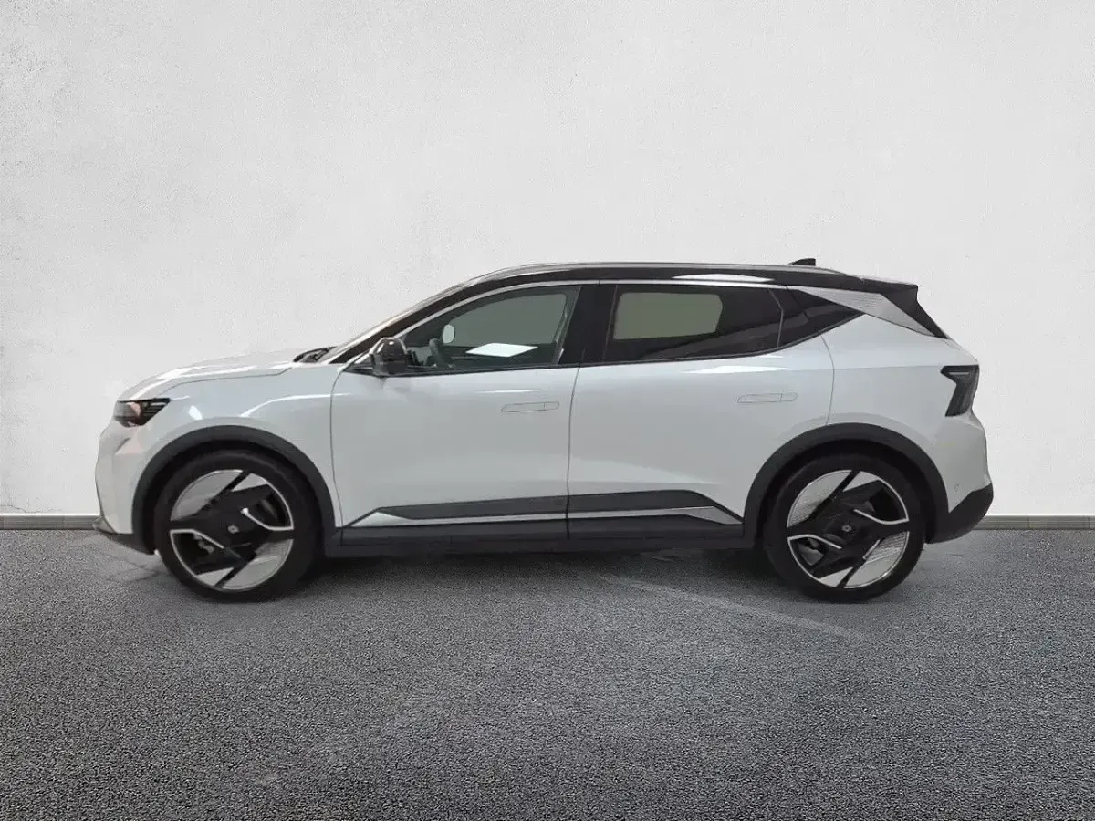 Usado Renault Scenic E-Tech Iconic 159 kW (217 CV) 2024 Blanco SUV