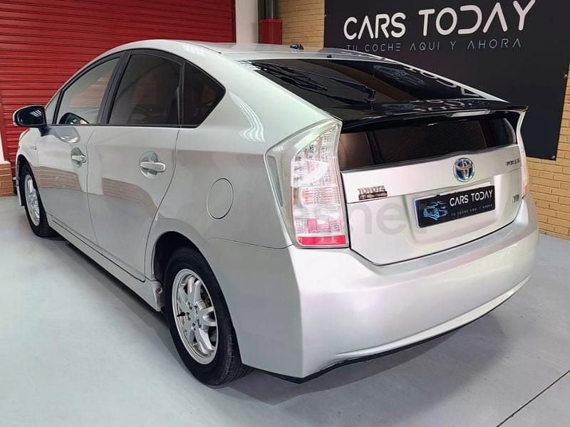 Usado Toyota Prius Eco 136 CV (100 kW) 2012 Gris / plata Berlina