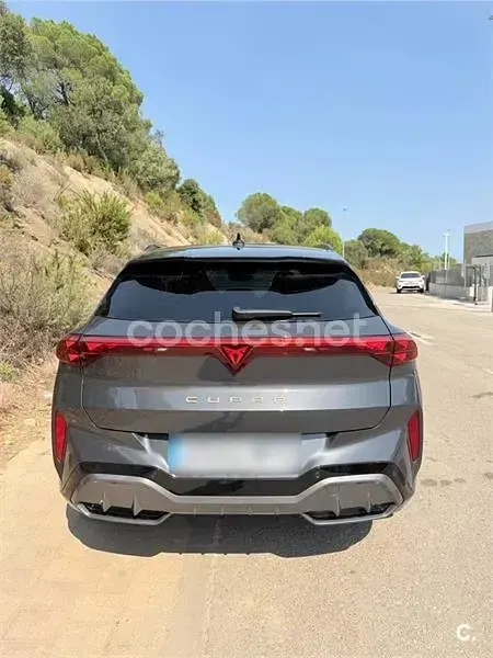 Usado Cupra Terramar VZ 272 CV (200 kW) 2025 Gris / plata SUV