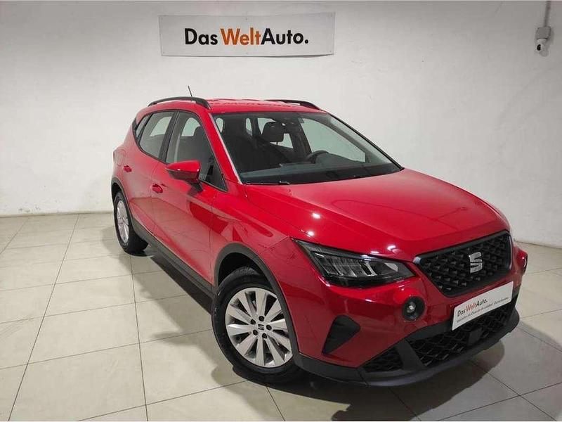 Usado Seat Arona Reference 95 CV (69 kW) 2024 Rojo SUV