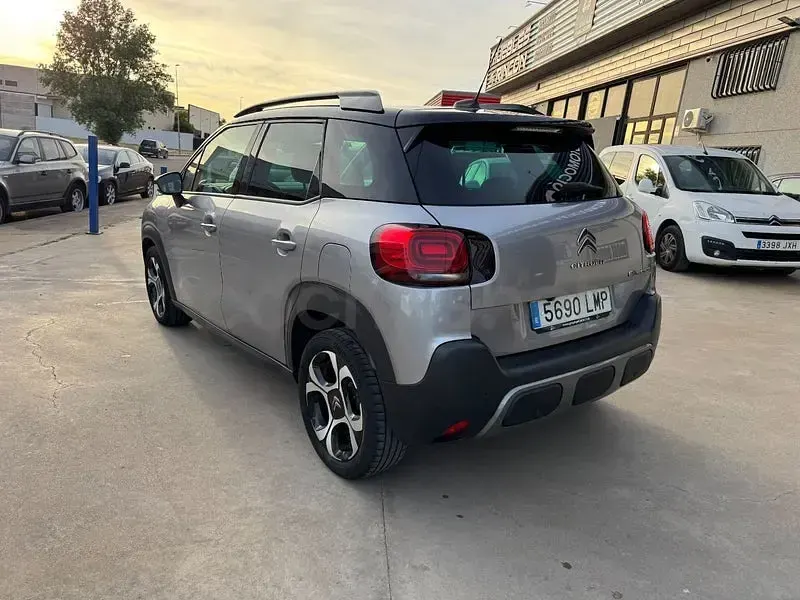 Usado Citroën C3 Aircross Shine 110 CV (80 kW) 2021 Gris / plata SUV