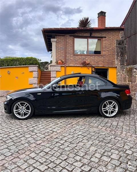 Negro Usado 2008 BMW 123 Coupé Coupe | 9800 € - Imagen 1/4