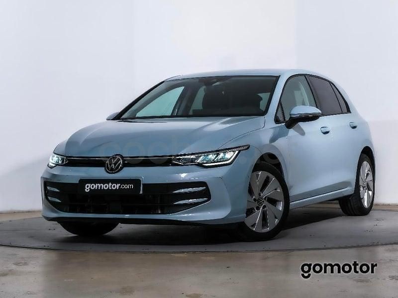 Usado VW Golf VIII 115 CV (84 kW) 2025 Gris / plata Berlina