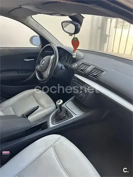 Usado BMW 120 177 CV (130 kW) 2009 Rojo Utilitario
