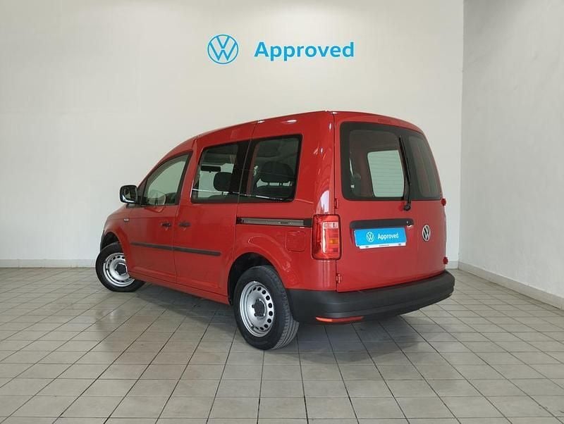 Usado VW Caddy 102 CV (75 kW) 2020 Rojo Monovolumen
