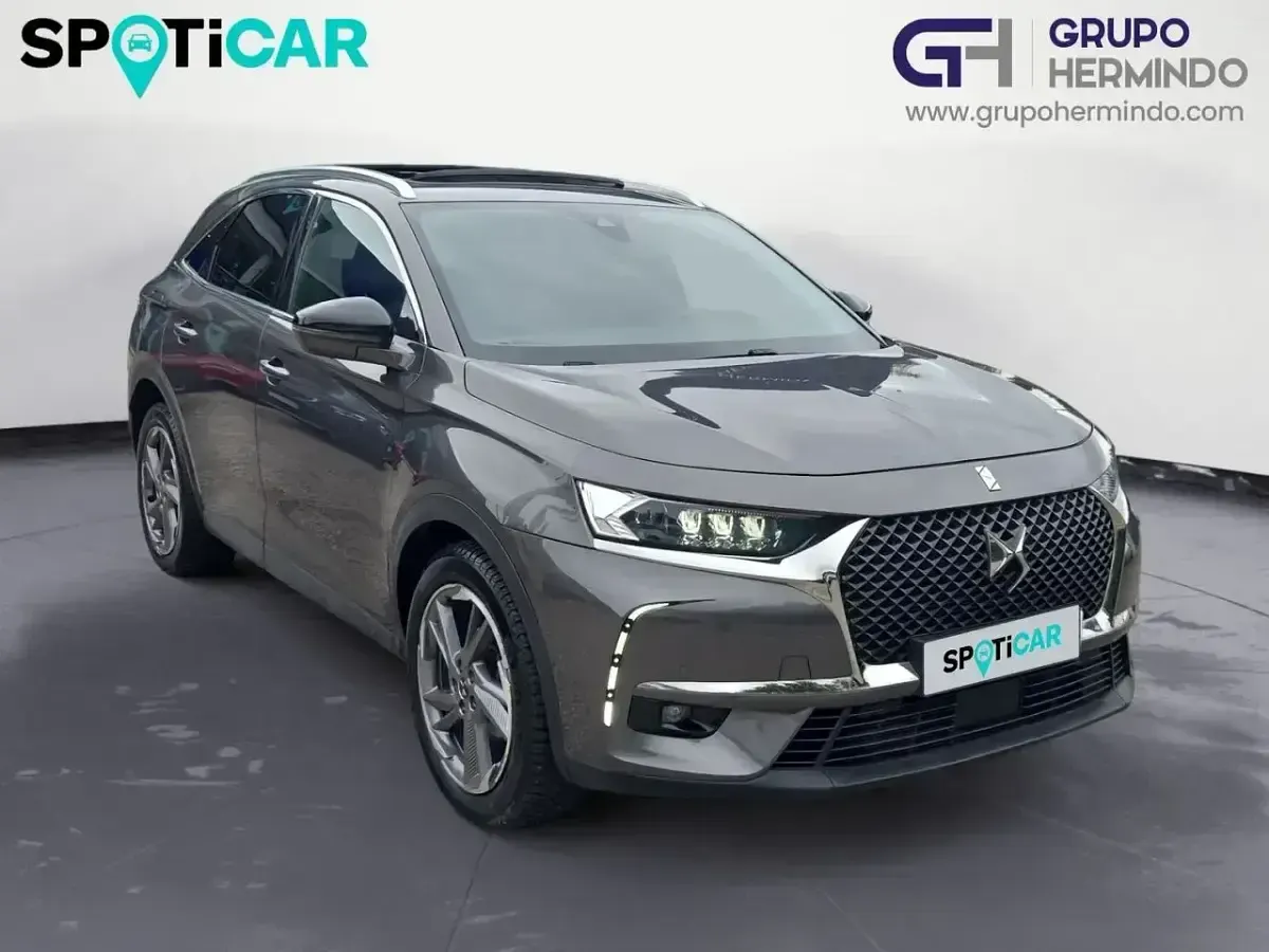 Usado DS Automobiles DS7 Crossback So Chic 180 CV (132 kW) 2020 Gris / plata SUV