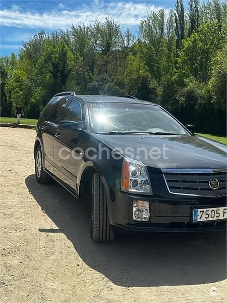 Negro Usado 2005 Cadillac SRX SUV | 10.000 € - Imagen 1/4
