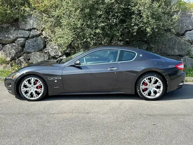 Usado Maserati Granturismo 440 CV (323 kW) 2008 Gris Coupe