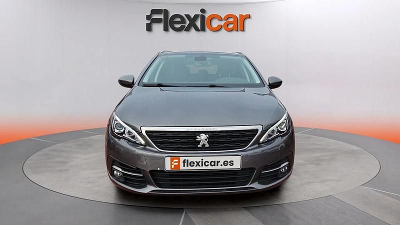 Usado Peugeot 308 SW Style 131 CV (96 kW) 2021 Gris Familiar