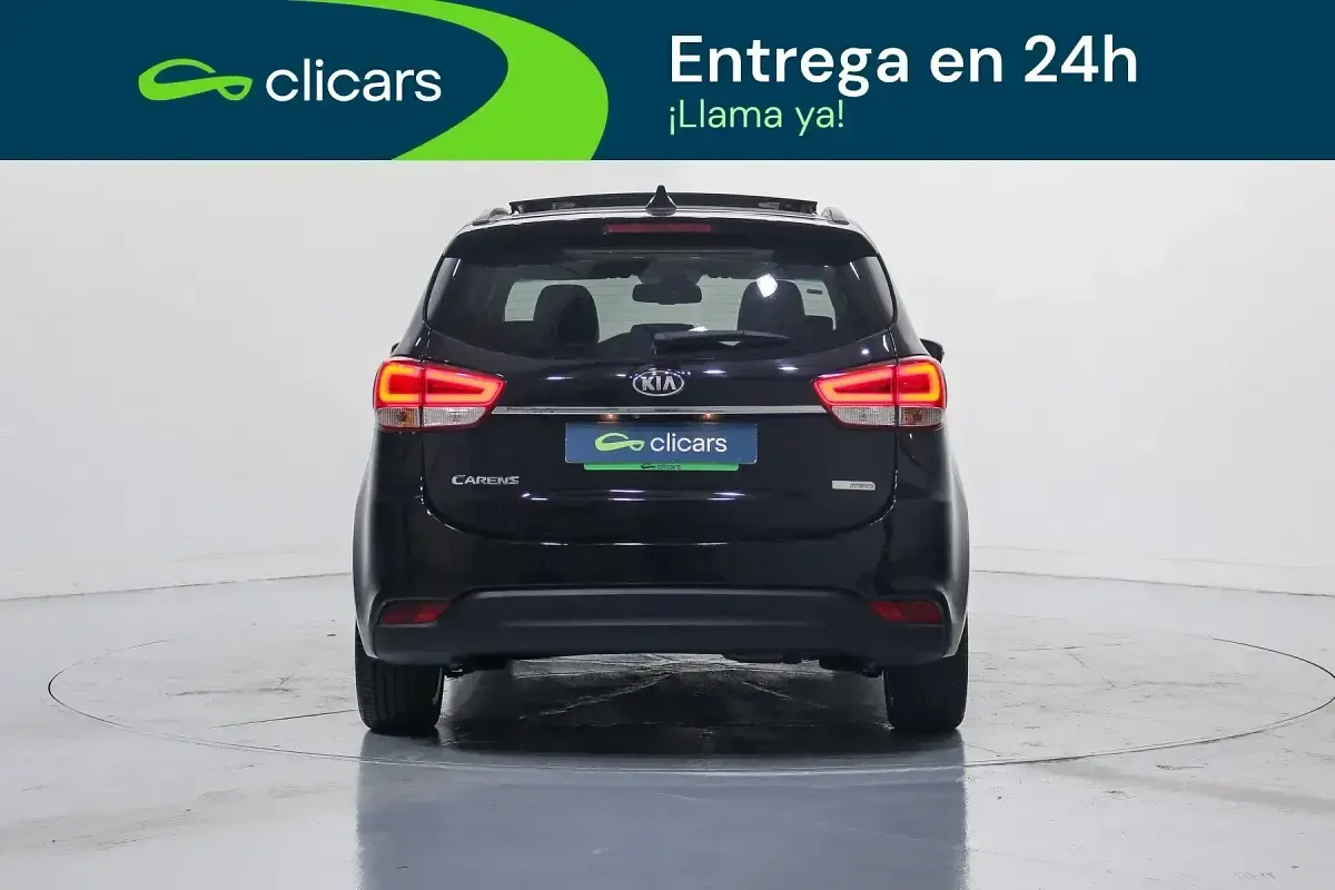 Usado Kia Carens 115 CV (84 kW) 2016 Negro Monovolumen