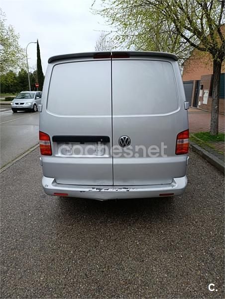 Usado VW Transporter 130 CV (95 kW) 2007 Gris / plata Van