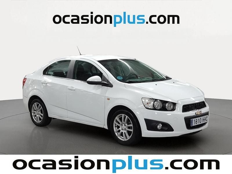 Usado Chevrolet Aveo LTZ 101 CV (74 kW) 2011 Blanco Berlina