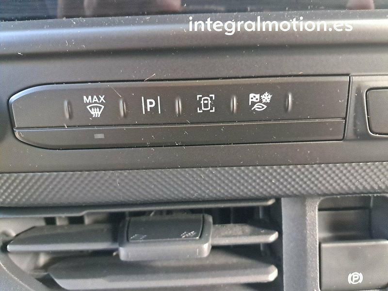 Usado Ford Transit Custom Trend 136 CV (100 kW) 2024 Blanco Van