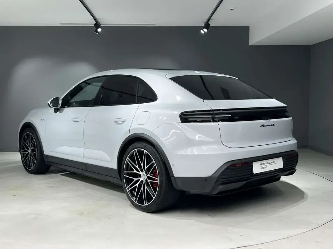 Usado Porsche Macan 380 kW (517 CV) 2025 Gris SUV