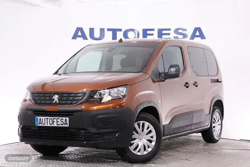 Naranja Usado 2019 Peugeot Rifter Active Monovolumen | 15.450 € (Precio justo) - Imagen 1/4