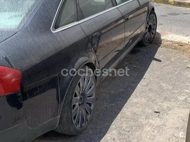 Usado Audi A6 150 CV (110 kW) 1999 Negro Berlina