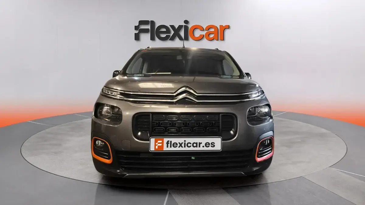 Usado Citroën Berlingo Shine 131 CV (96 kW) 2020 Gris Monovolumen