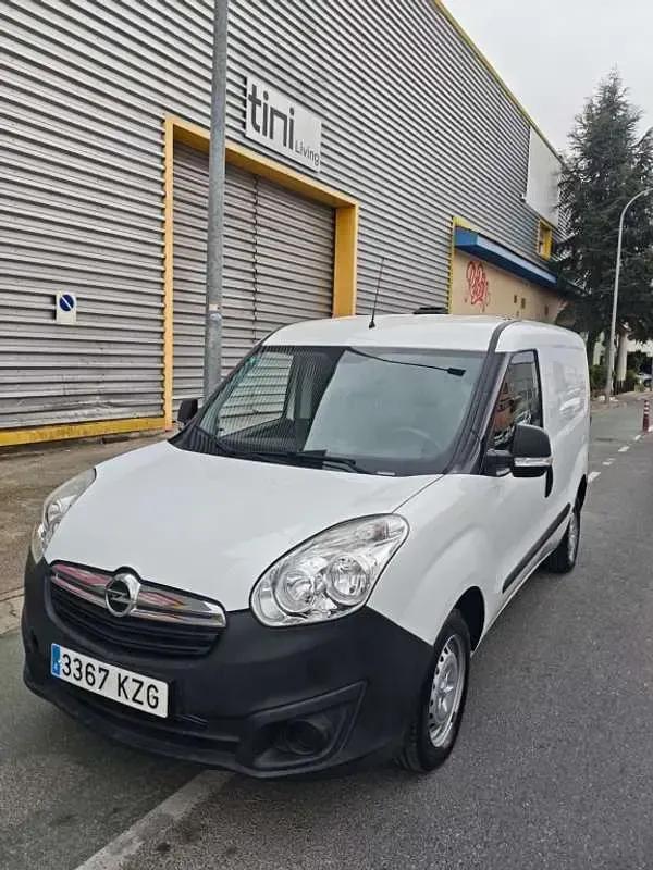 Usado Opel Combo 71 CV (52 kW) 2019 Blanco Monovolumen
