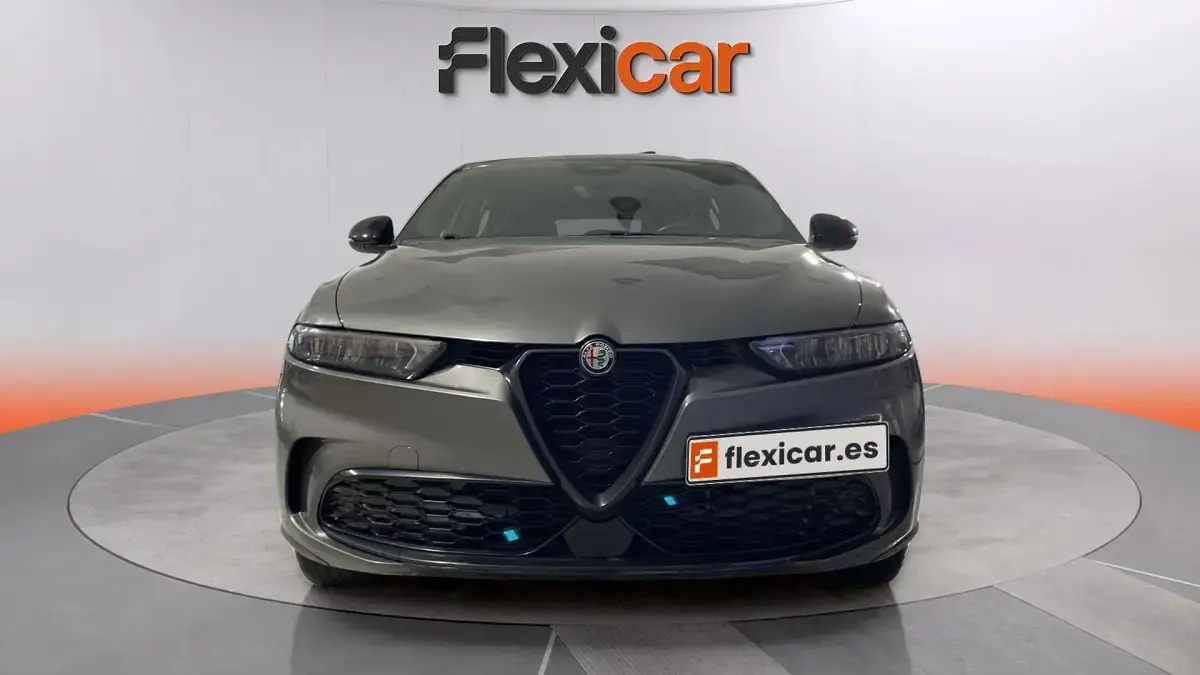 Usado Alfa Romeo Tonale Sprint 131 CV (96 kW) 2023 Gris SUV