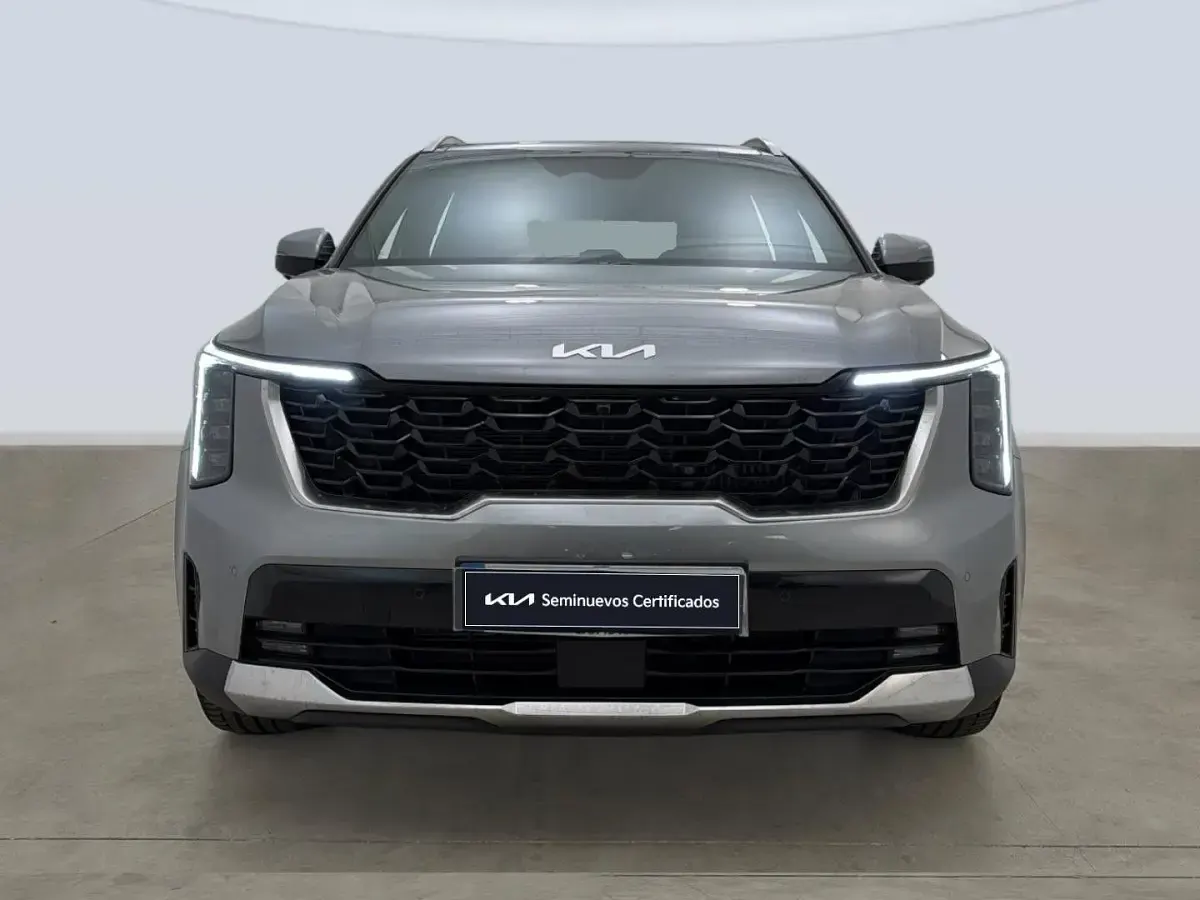 Usado Kia Sorento Premium 215 CV (158 kW) 2025 Gris SUV