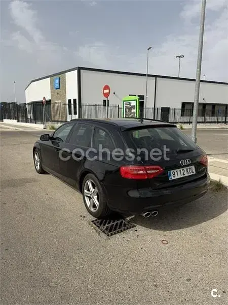 Usado Audi A4 150 CV (110 kW) 2015 Negro Familiar